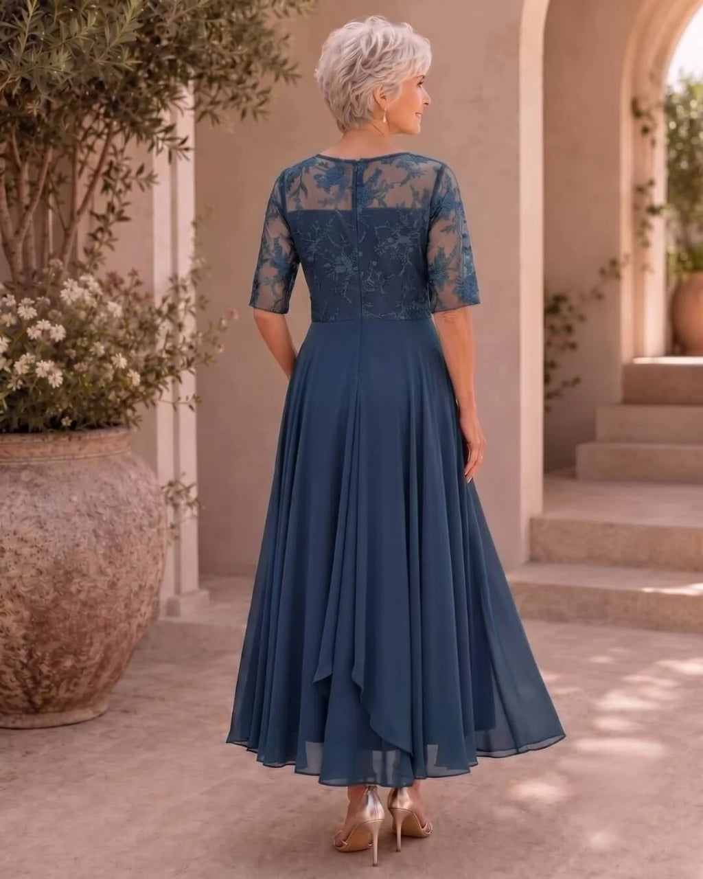 Rose™ — Vestido Midi de Renda