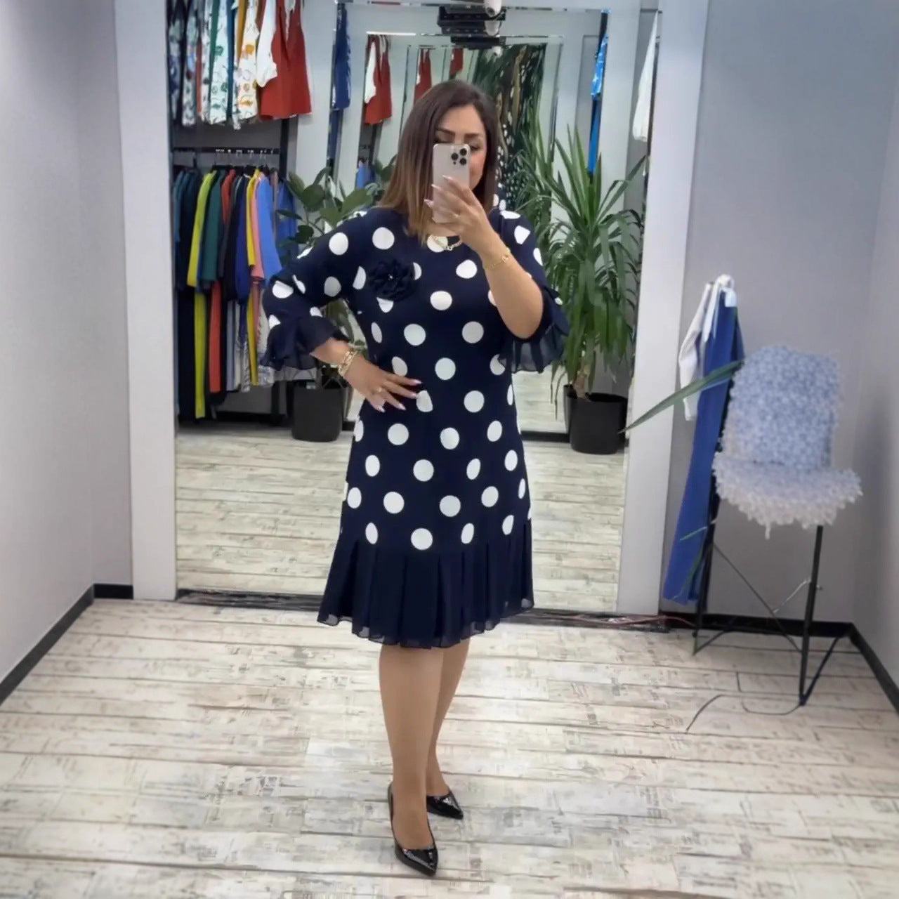Pia – Vestido Midi Elegante e Confortável