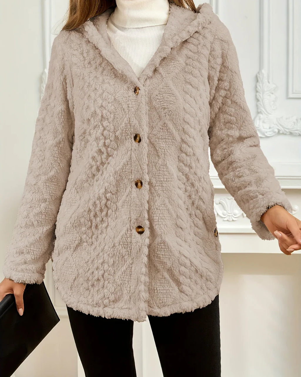 Cátia - Casaco Macio com Capuz