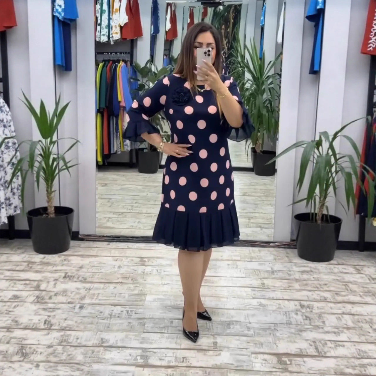 Pia – Vestido Midi Elegante e Confortável
