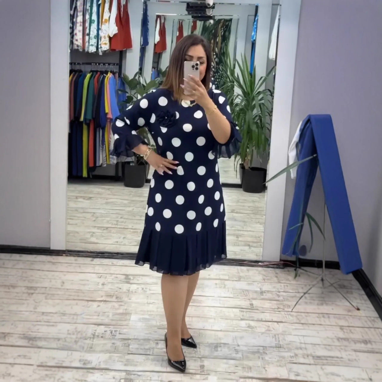 Pia – Vestido Midi Elegante e Confortável